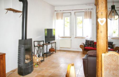 Saint-Claude House | Maison familiale spacieuse à Saint-Claude, vue sur la rivière