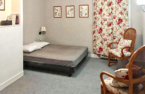 Carrouges House | Maison familiale spacieuse près de Carrouges avec jardin