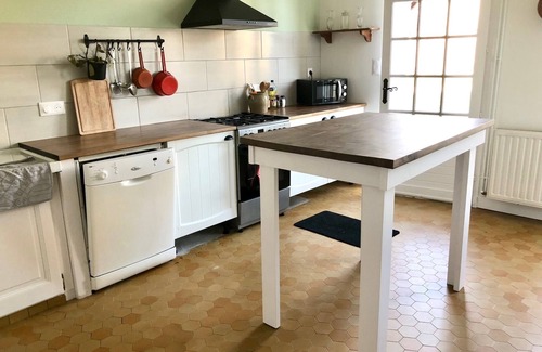 Saint-Nazaire House | Maison de Campagne, Rénovée, au Calme, Entre Vignoble Bordelais et Bergeracois