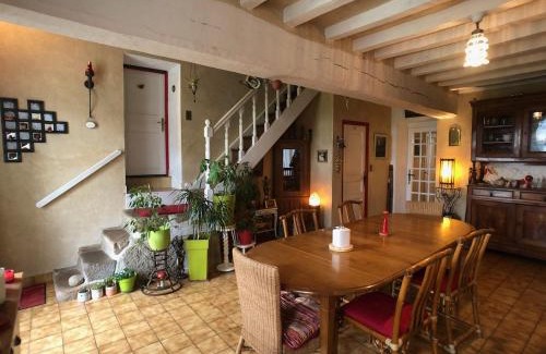 Saint-Laurent-de-Terregatte Bed & Breakfast | Maison d'hôtes l'Angevinière, chambre des Anges proche Mont-Saint-Michel