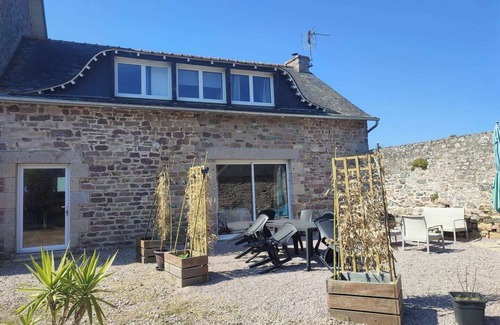 Pleherel-Plage-Vieux-Bourg House | Maison Idéale, à 2 pas de la Plage, Pour un Break en Solo, duo ou en Famille