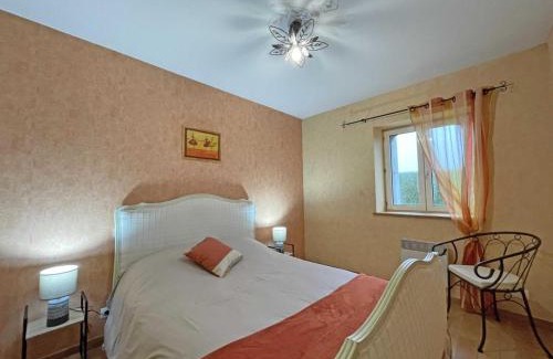 Saint-Mars-d'Egrenne House | Maison indépendante en granit au cœur du Domfrontais - FR-1-497-190