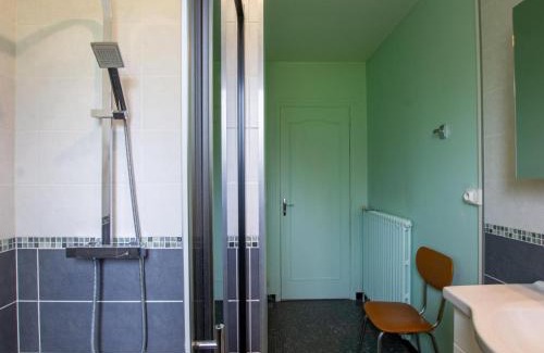 Agonac House | Maison Indépendante avec Grand Jardin, Cheminée, Wifi et Équipements de Loisirs à Agonac - FR-1-616-97