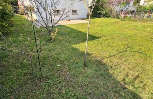 Briare House | Maison indépendante avec jardin proche Pont canal