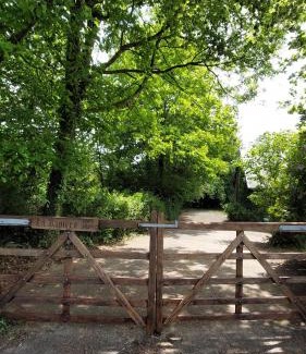 Reffuveille House | Maison La Rivière