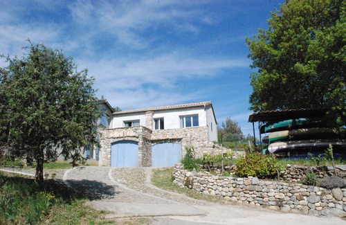 Sampzon House | Maison le Canoë