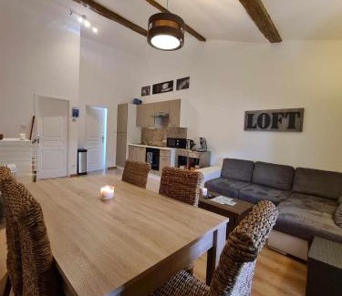 Chef-Boutonne House | Maison le trèfle