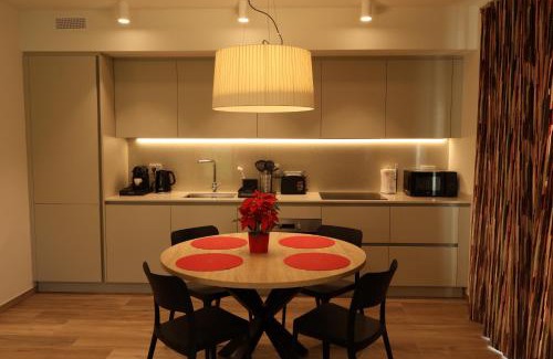 Aosta Apartment | Maison Miravalle WiFi Parcheggio Giardino