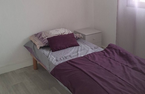 Tremblay-en-France House | Maison Plain Pied Jardin Parking Proche Toutes Commodités