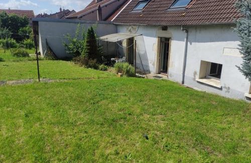 Neufchateau Apartment | Maison Proche Gare