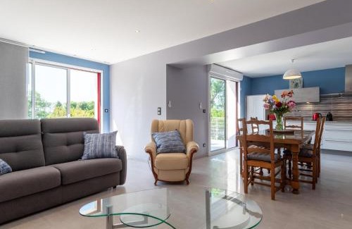 Rigny House | Maison rénovée au bord de la Saône avec terrasse et jardin - FR-1-583-463