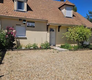Montereau-Fault-Yonne House | Maison Romantique entre deux fleuves chez l'habitant