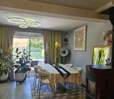 Montereau-Fault-Yonne House | Maison Romantique entre deux fleuves chez l'habitant