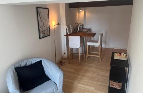 Aubeterre-sur-Dronne Apartment | Maison Saint Jacques