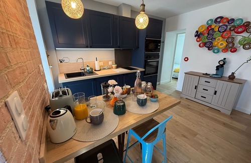 Nevers Apartment | Maison Sorbier - Apartment with garden, terrace and private garage