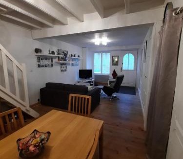 Chambon-le-Chateau House | Maison spacieuse avec jardin à Bel-Air-Val-d'Ance