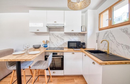 Saint-Serge Apartment | ¤Maison¤/standing/terrasse et cœur de ville