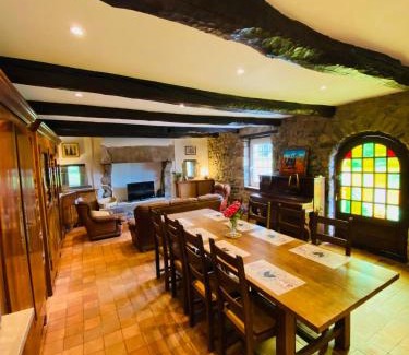 Quemper-Guezennec House | Maison traditionnelle bretonne proche de la mer