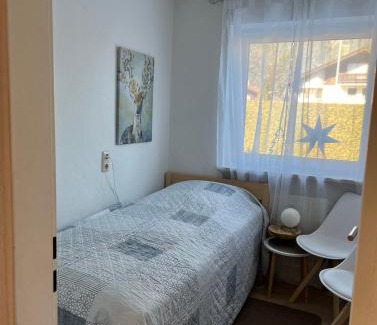Garmisch-Partenkirchen Apartment | Maisonette Apartment DHH Zugspitzblick mit eigenem Garten