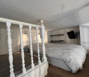 East Putney Apartment | Maisonette Studio Flat in Putney