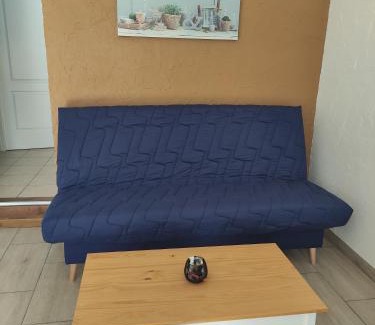 Cosne-Cours-sur-Loire House | Maisonnette rénovée à 5 mn du centre ville