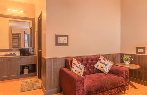 Dharamshala Villa | Majestic 3 BHK villa wth living area & stunning views near Dalai Lama Temple