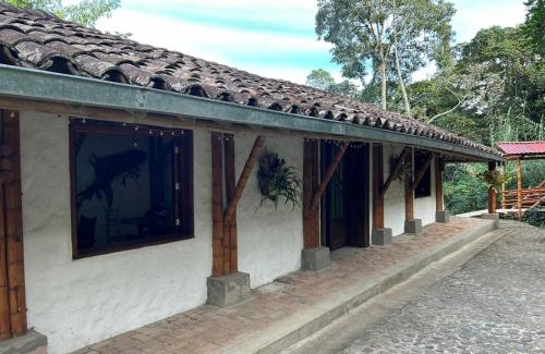 San Andres de Pisimbala Hotel | Majestic Coffee Hotel and Restaurant Tierradentro