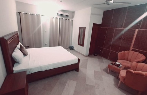 E-11 Sector House | Majestic Family Lodges Guest