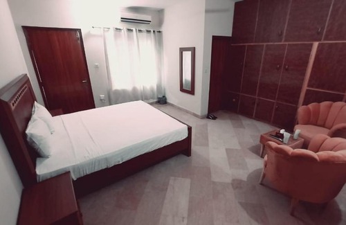 E-11 Sector House | Majestic Family Lodges Guest