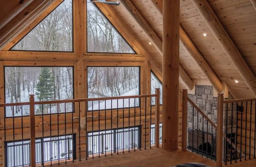 Saint-Philemon House | Majestic log cabin - Spa - Le Taureau
