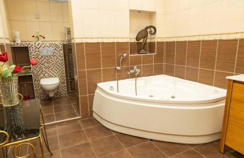 Noisy-le-Grand House | Majestueuse Résidence à 20 Minutes de Paris