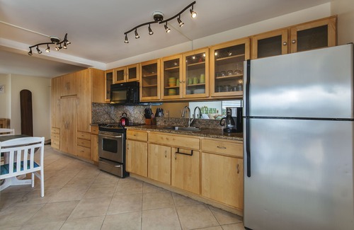 Makaha Apartment | Makaha Sunset Retreat