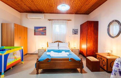Messini Apartment | Makarounis Athanasios Traditional Apartments(Ξενώνας)