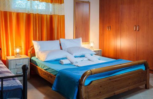 Messini Apartment | Makarounis Athanasios Traditional Apartments(Ξενώνας)