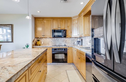 Wailea Condo | Makena Surf B205 Beachfront Resort - 2 Bedroom Oceanfront Condo