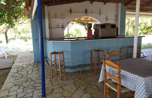 Gefira Mpania Hotel | Makinia Beach