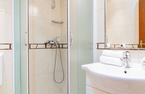 Kastel Stafilic Apartment | Mala Mara