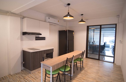 Nonthaburi Hotel | Malizon Hotel & Residences