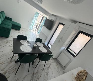 Jibert Apartment | Mall Residence