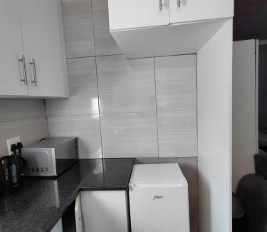 Newcastle Apartment | Mama R's Budget-friendly BACKROOM 2