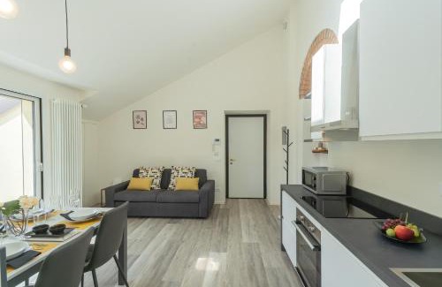 Como Apartment | ManaraQuattro - Apartment with free parking and view in Como, near the center - Lake Como