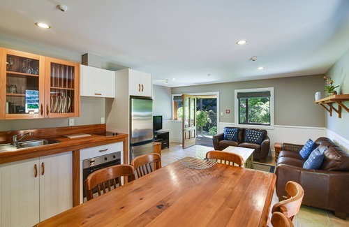 Lower Shotover House | Manata Lodge