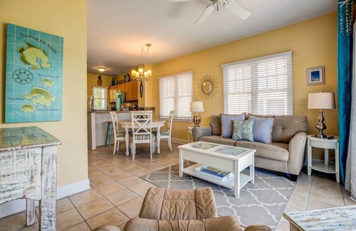 Marathon House | Manatee Bay: Escape to this 2BR Duck Key Villa, Private Patio, Dip Pool & Easy Access to Marathon