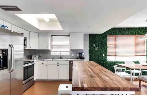 Stuart House | Manatee Pocket! 3 Bedrooms 1 Bathroom. Right on the water!