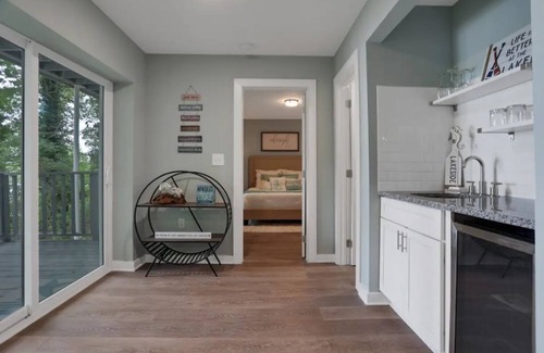 Gainesville Cottage | Mandalay Lake Lanier Getaway