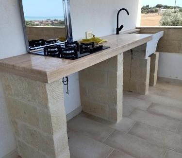 Santa Croce Camerina Apartment | Mandulivi, chalet nel mandorleto e mansarda vista mare