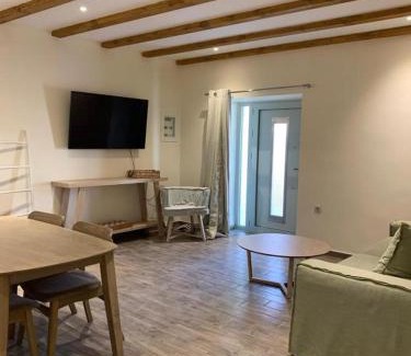 Spartochori Apartment | mangata suite home private pool