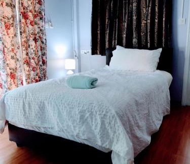 Lat Krabang House | Mango Tree Guestroom