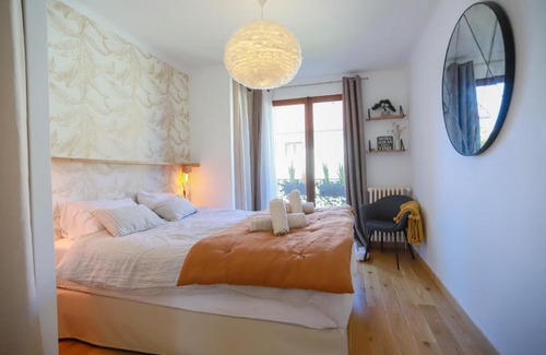 Annecy-le-Vieux Apartment | Manoir 4 étoiles - 2 chambres, proche lac