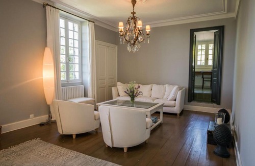 Duravel House | Manoir Bellevue